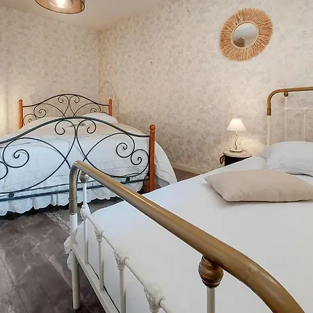 2 Bedroom Pet Friendly In Touffreville Touffreville (Eure)