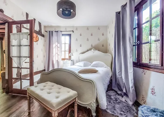 Pet Friendly In Touffreville Casa vacanze